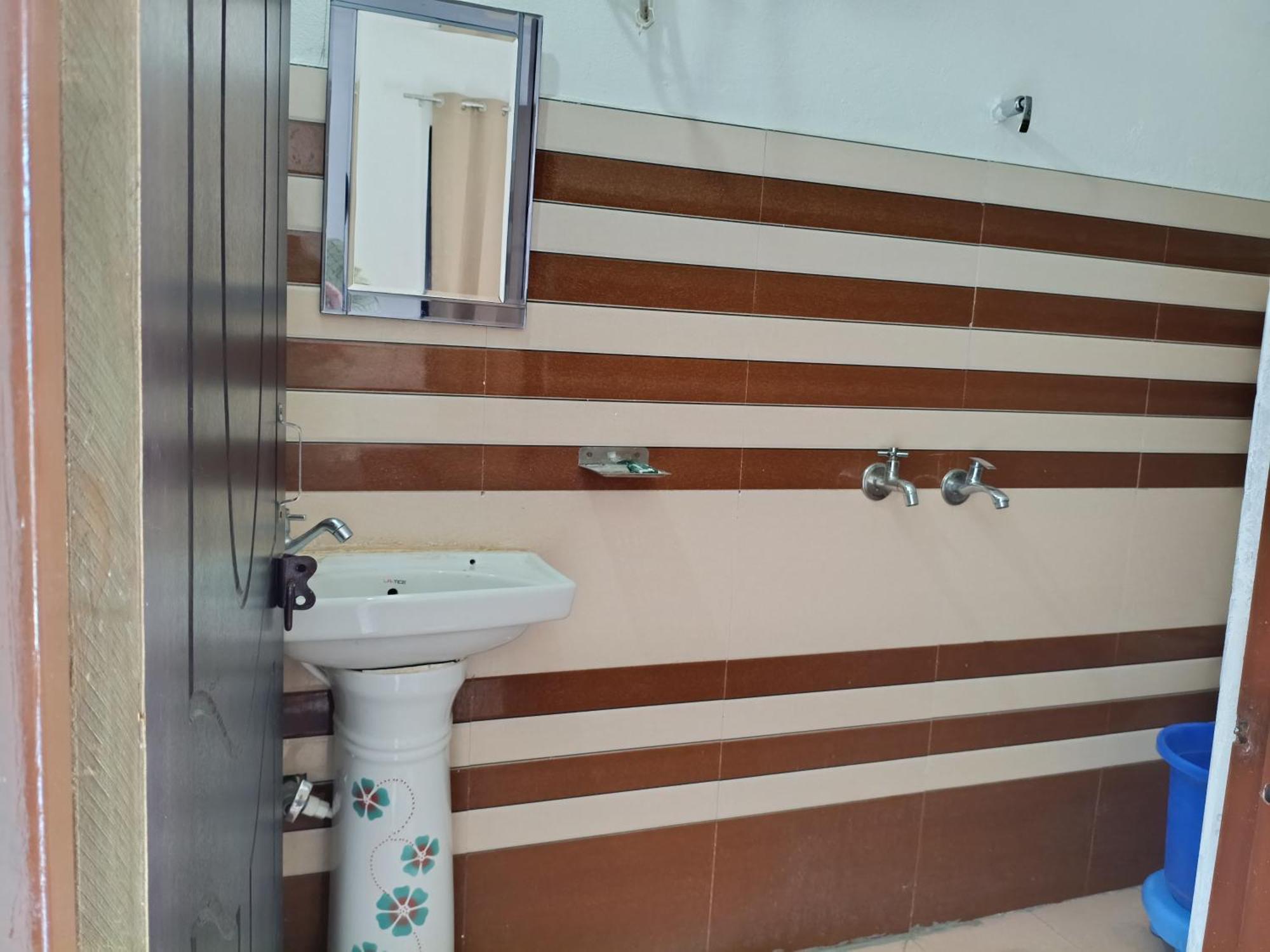 Mayur Homestay Ukhimath Zewnętrze zdjęcie